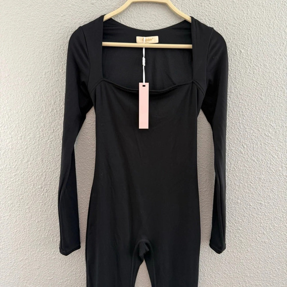 Qinsen Square Neck Long Sleeve Jumpsuit Size Small NWT - Picture 2 of 5